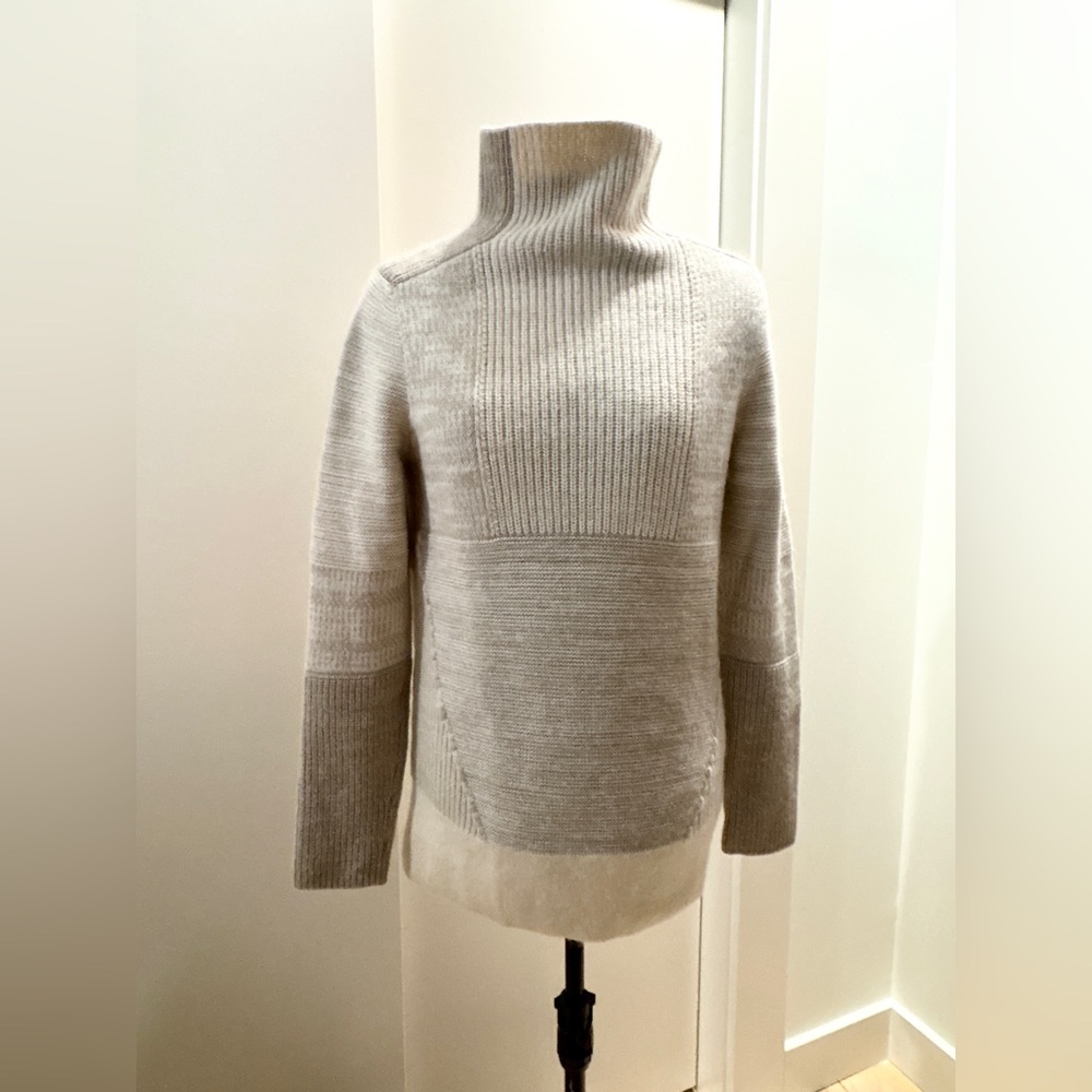 Banana Republic Cream Turtleneck Sweater